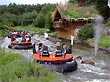 Die Fahrt auf dem Mountain Rafting beginnt